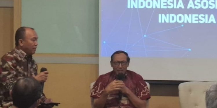 Prof. Edi Leksono, peneliti SCCIC ITB