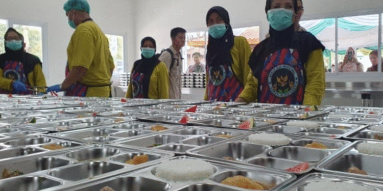 Kasus Keracunan Program Makan Bergizi Gratis Kembali Terjadi, BGN Perketat Prosedur