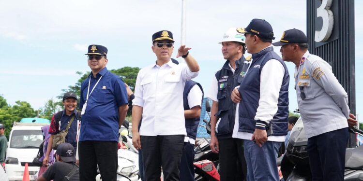 Antrean kendaraan di Gilimanuk berhasil ditekan dengan penambahan armada kapal dan pengaturan lalu lintas.