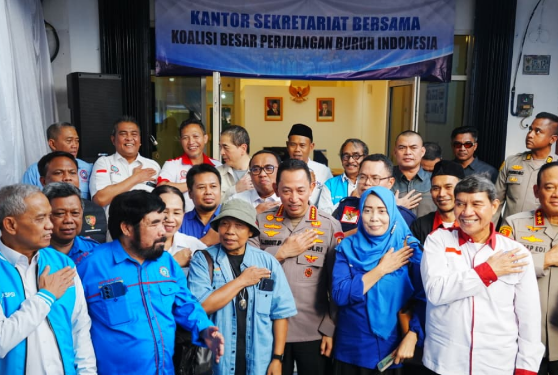 Kapolri Resmikan Sekretariat Buruh, Perkuat Sinergi Perjuangan Pekerja dan Stabilitas Investasi