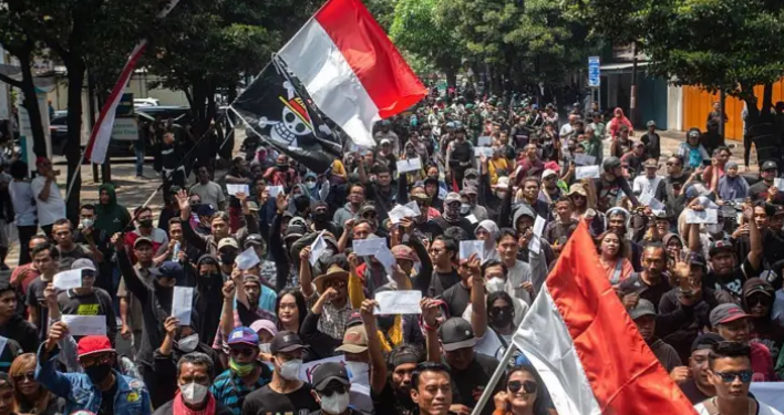 Rekening AMPB Ditunda, Prosedur Hukum dan Hak Nasabah Jadi Sorotan