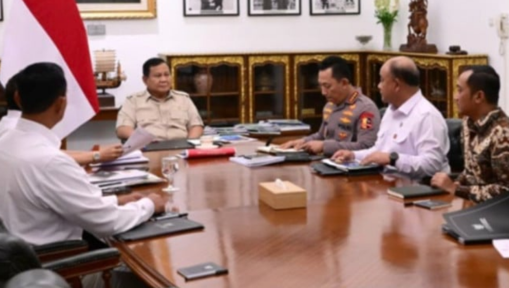 Presiden Prabowo Gelar Rapat Tertutup Bahas Keamanan dan Ketahanan Pangan di Istana Merdeka