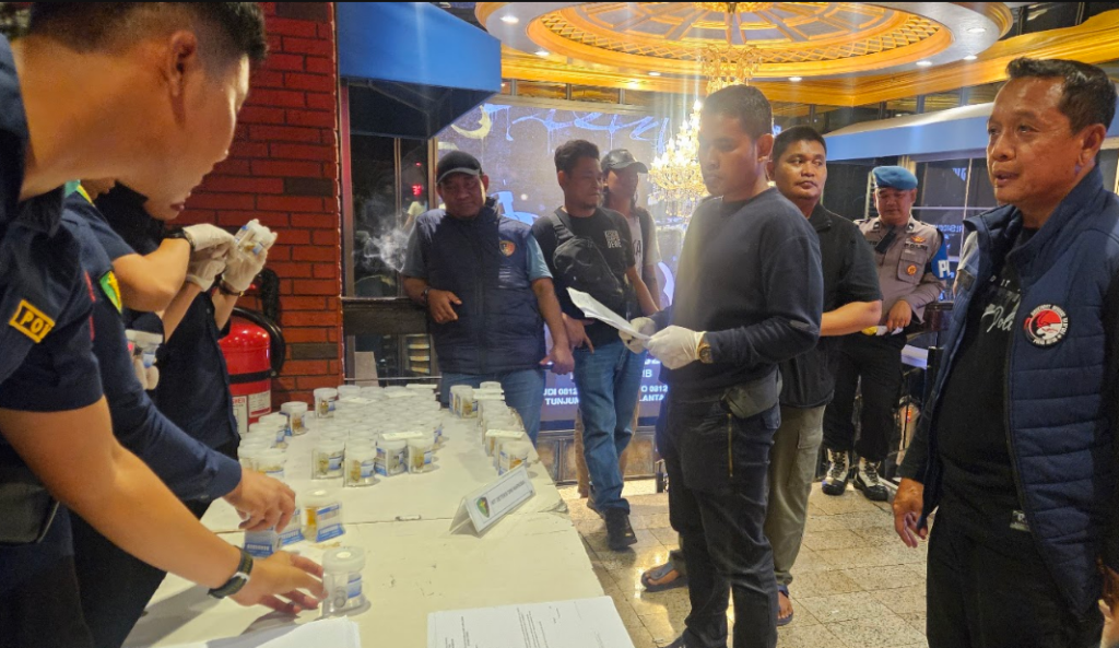 Ditresnarkoba Polda Jatim Razia Tempat Hiburan Malam Surabaya, 20 Pengunjung Positif Narkoba #ReserseBekerja
